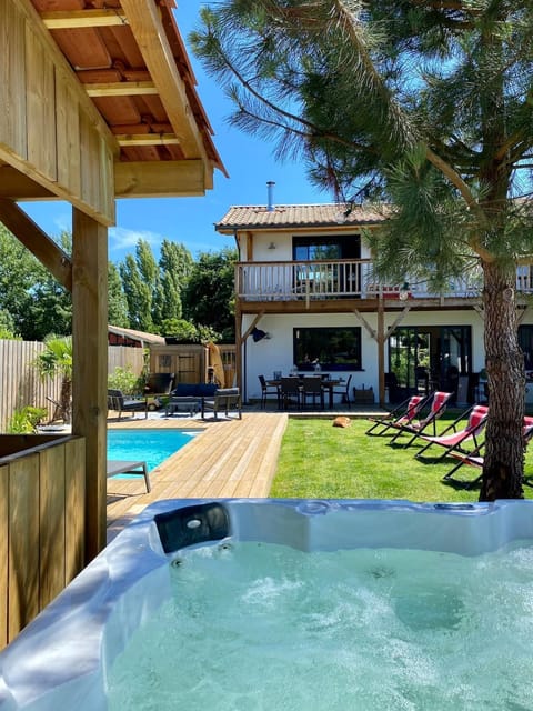 Patio, Garden, Hot Tub, Garden view, Swimming pool