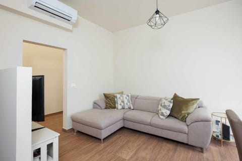 Communal lounge/ TV room, Entertainment