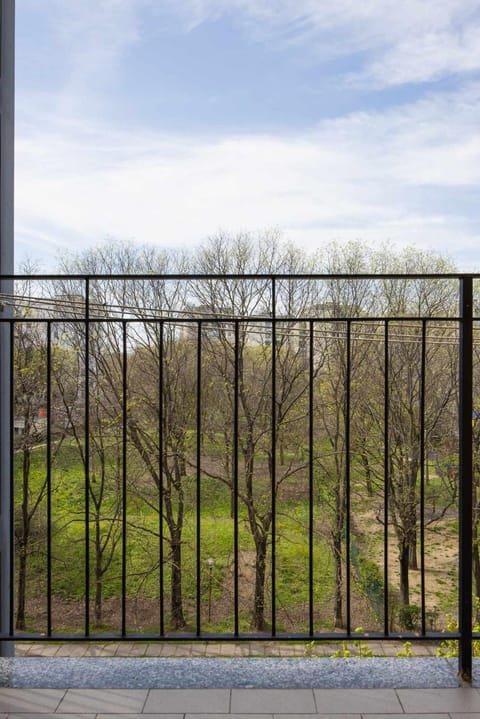 Balcony/Terrace, Garden view