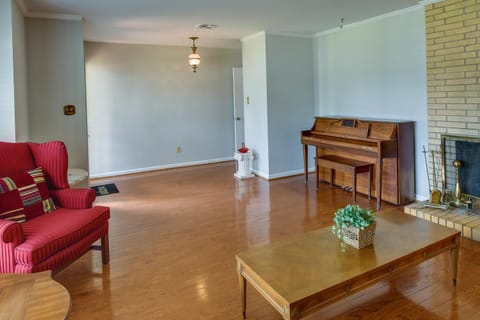 Spacious Downtown Montgomery Home with Yard, Patio! House in Montgomery