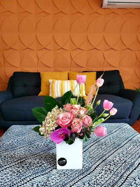 Living room, Photo of the whole room