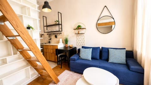 Kitchen or kitchenette, Living room, Seating area