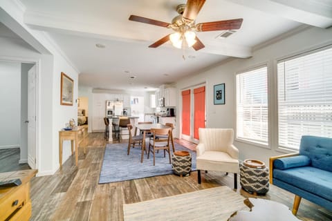 Charleston Home with Porch - 3 Mi to Folly Beach! House in James Island