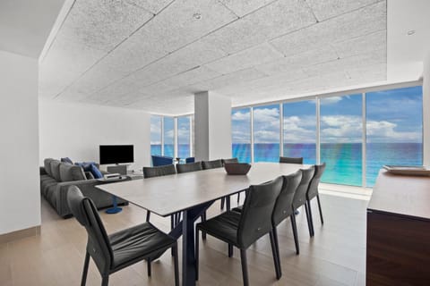 Living room, Dining area, Sea view