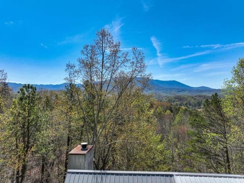 Ridgecrest House in Pittman Center