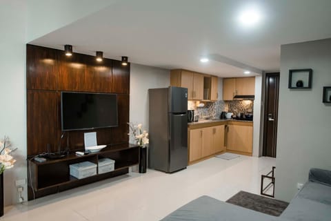 Communal lounge/ TV room, TV and multimedia, Kitchen or kitchenette, minibar