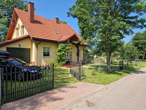 Property building, Street view