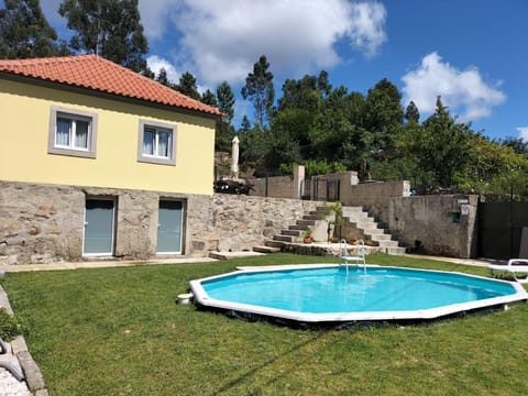 Property building, Garden, Garden view, Pool view, Swimming pool, Swimming pool