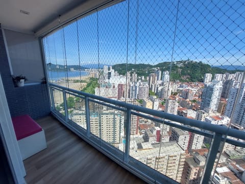 City view, Mountain view, Sea view