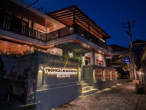 Property building, Night