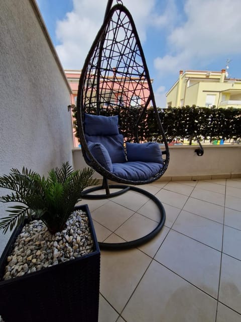 Day, View (from property/room), Balcony/Terrace, Balcony/Terrace, Seating area