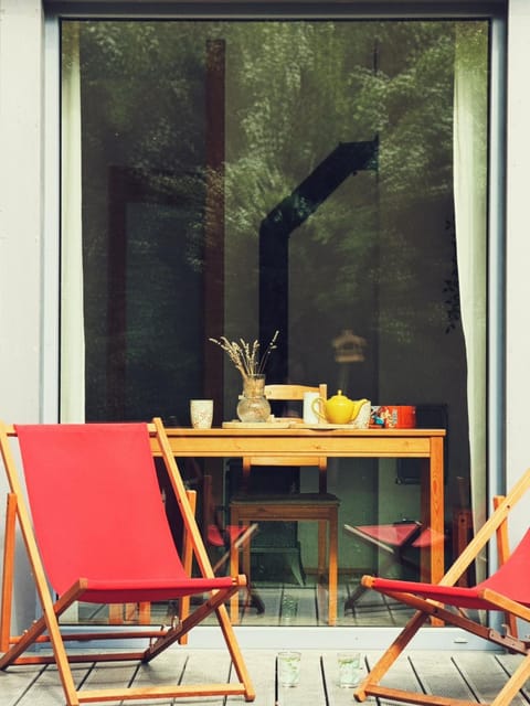 Balcony/Terrace, sunbed