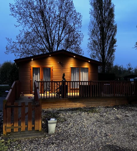 Family home in Billing aquodrome northampton sleeps up to 6 House in Northampton