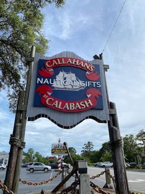 Summer Bookings Available NOW! Going Fast! Apartment in Carolina Shores