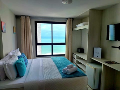 Bed, TV and multimedia, Photo of the whole room, hair dresser
