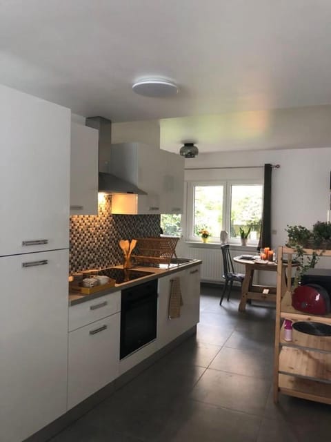 L'Escapade Urbaine - Montignies-sur-Sambre Apartment in Charleroi