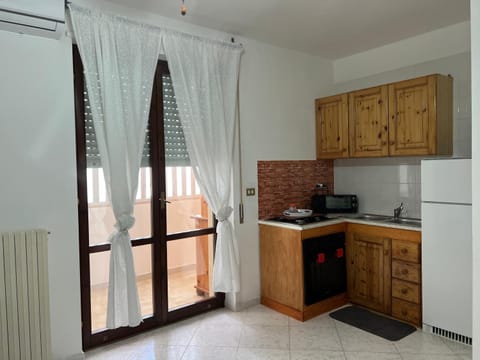 Kitchen or kitchenette, pet friendly, stove