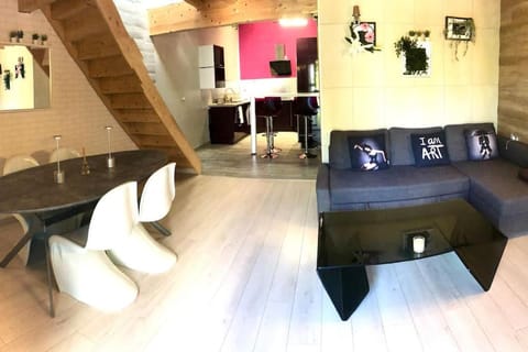 Living room, Dining area