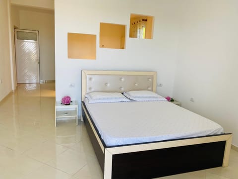Donald Hotel Apartment in Vlorë County, Albania