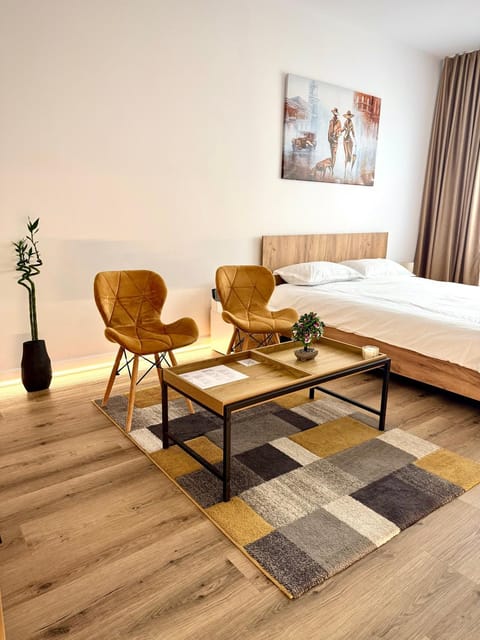 Bed, Seating area, Bedroom