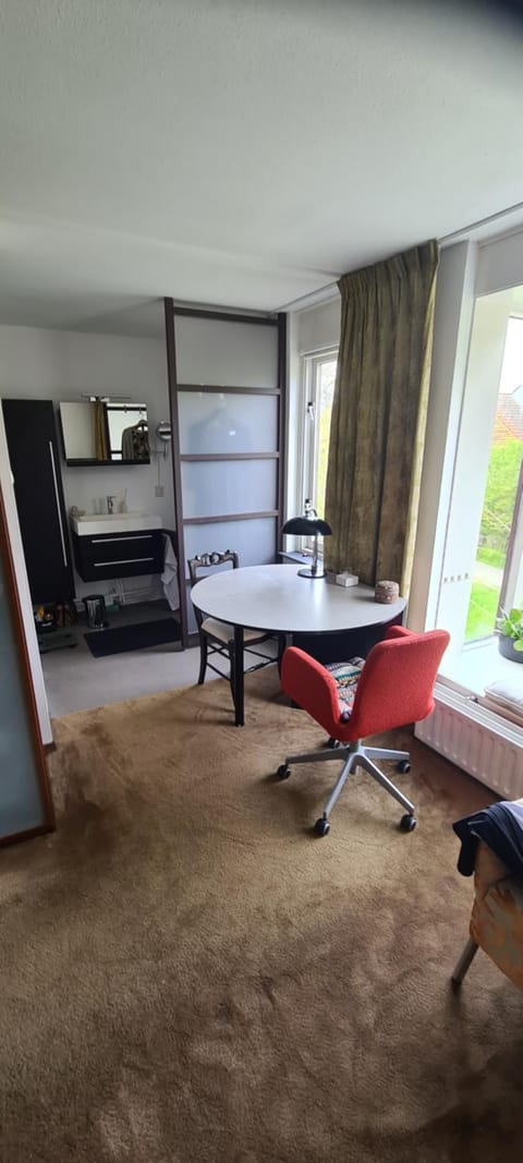 Business facilities, Dining area