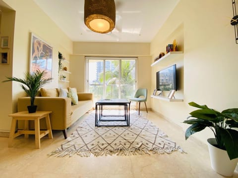 Communal lounge/ TV room, TV and multimedia, Living room, Dining area