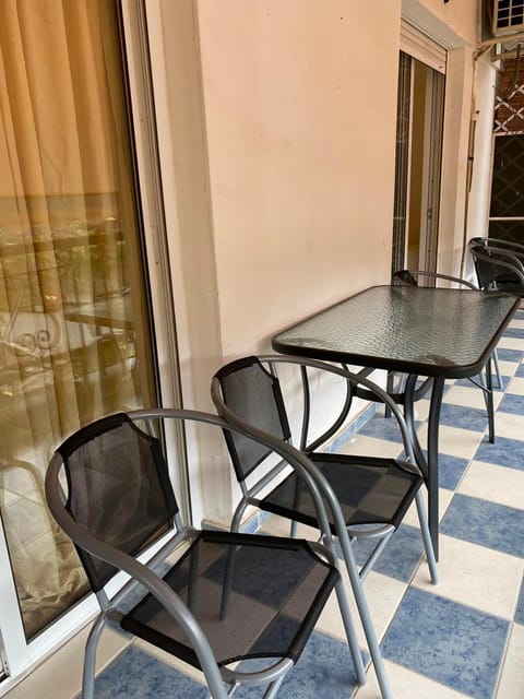 Kalamaki Apartments Apartment in Alimos