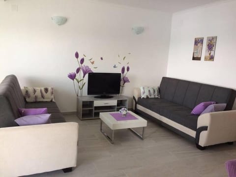 Lacus - home with a view Apartment in Dubrovnik-Neretva County