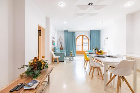 Grand Villa Valencia - 8 min to Center by Metro Apartment in Valencia
