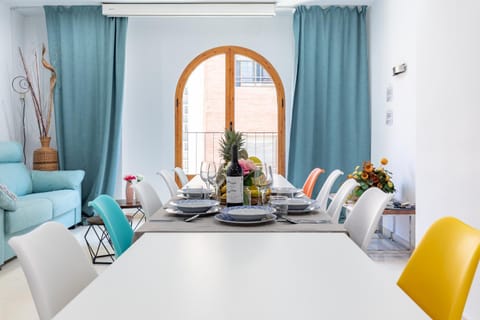 Grand Villa Valencia - 8 min to Center by Metro Apartment in Valencia