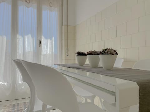 Dining area, hair dresser