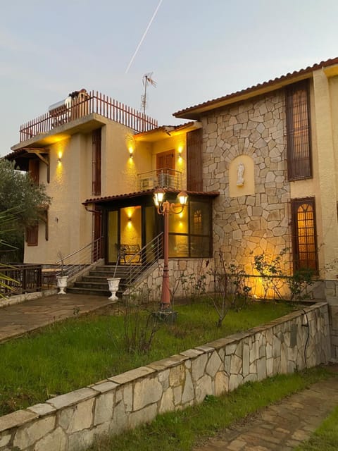 Property building, Garden