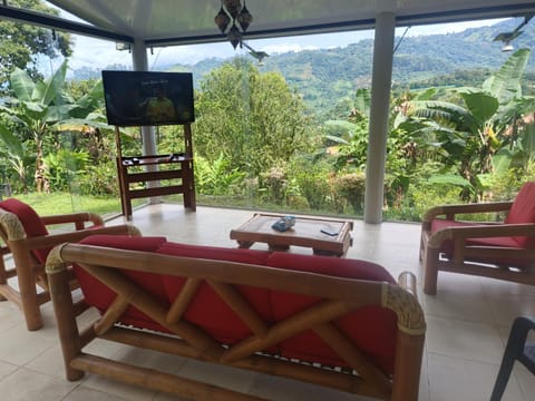 Patio, Communal lounge/ TV room, Day, Natural landscape, TV and multimedia, Evening entertainment, Garden view, Mountain view