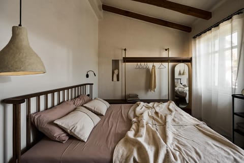 Bed, Photo of the whole room, Bedroom, towels, wardrobe