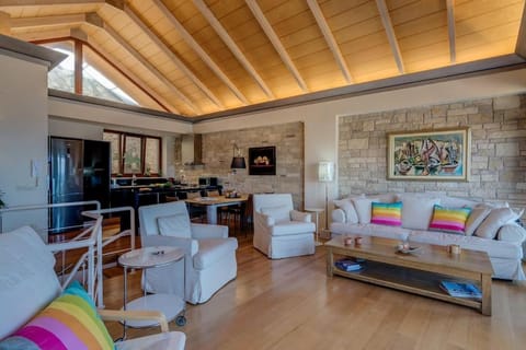 Villa Athina in front of the sea Villa in Chania