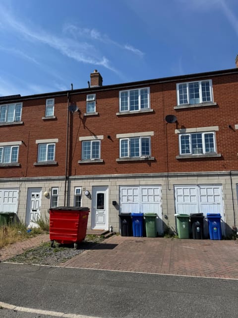 Property building, Day