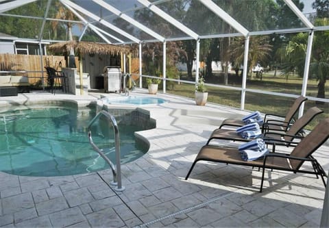 Balcony/Terrace, Swimming pool