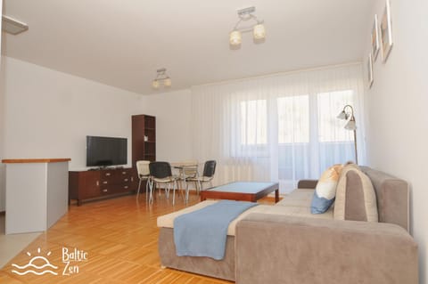 Communal lounge/ TV room, TV and multimedia, Living room, Seating area