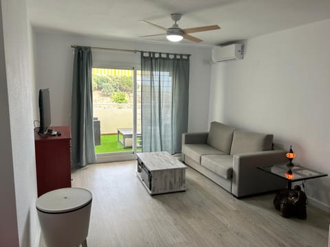 FUENGIROLA Castillo Malaga PARADAISE 3 Apartment in Fuengirola