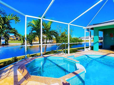 Day, Pool view, Swimming pool, Swimming pool, sunbed