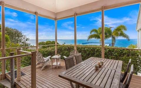 View (from property/room), Balcony/Terrace, Sea view