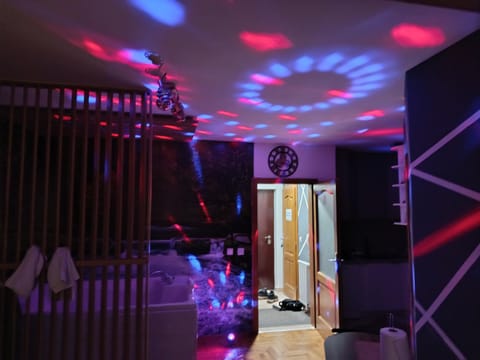 JACUZZI for RELAX - HOLLYWOOD Apartment, STUP, Sarajevo Apartment in Sarajevo