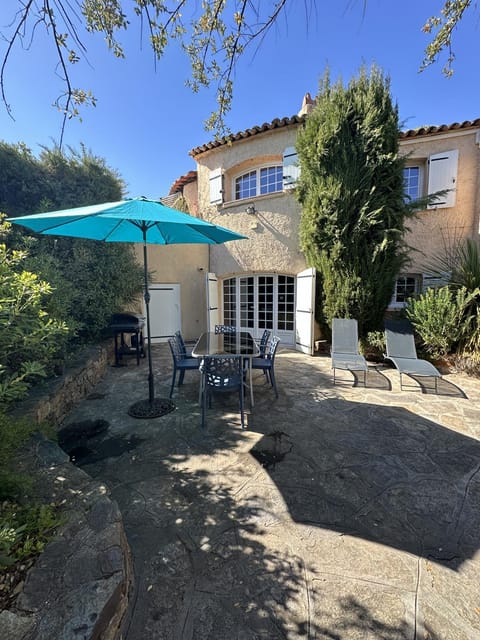 Patio, Garden, Balcony/Terrace, Dining area, sunbed