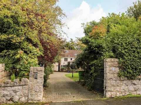 Queen's Cottage House in Wales