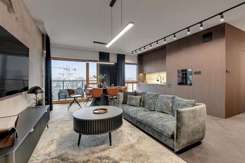 TV and multimedia, Kitchen or kitchenette, Living room, Seating area