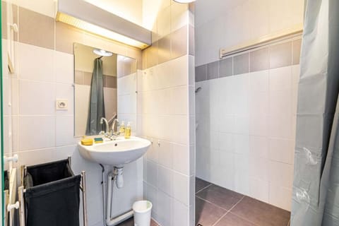 Catch a break near the Seine Apartment in Charenton-le-Pont