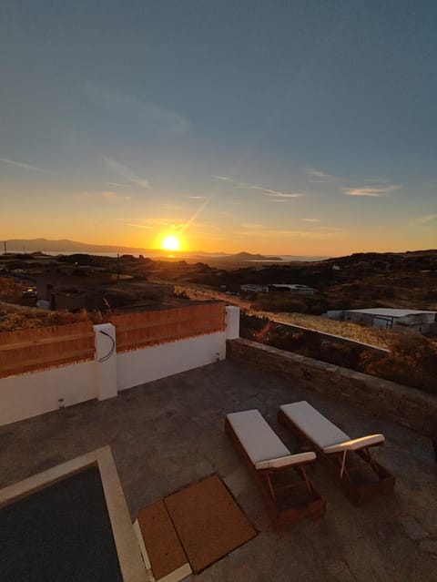 Balcony/Terrace, Sunset, sunbed