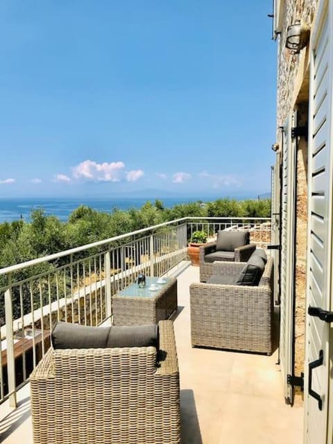 Family sea view villa with Private pool Villa in Messenia