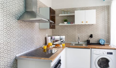 Kitchen or kitchenette, minibar, pet friendly, toaster, washing machine