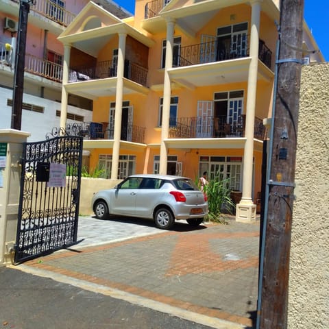 Property building, Day, Parking